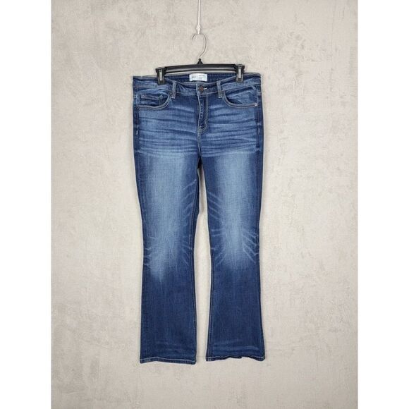 BKE Buckle‎ Jeans Womens 30 x 31.5 Blue Payton Mid Rise Faded Bootcut Whiskering - Picture 1 of 7